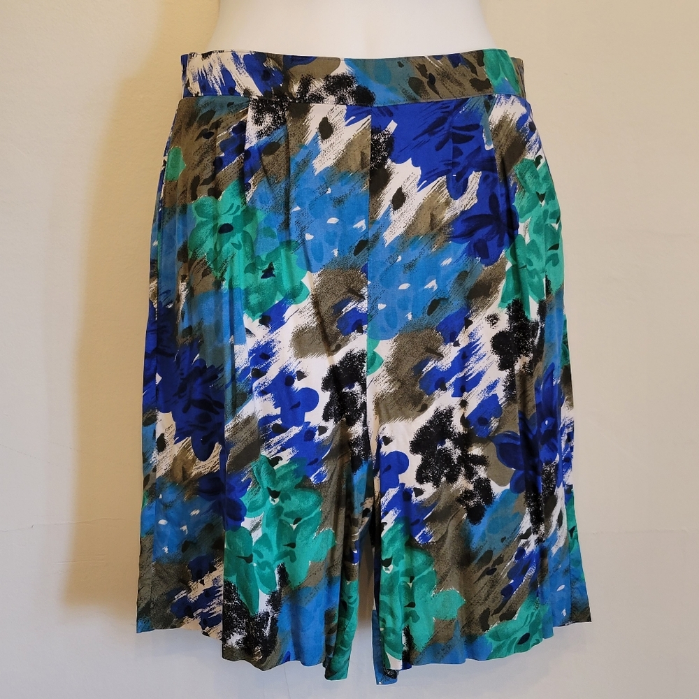 Ladies Floral Shorts